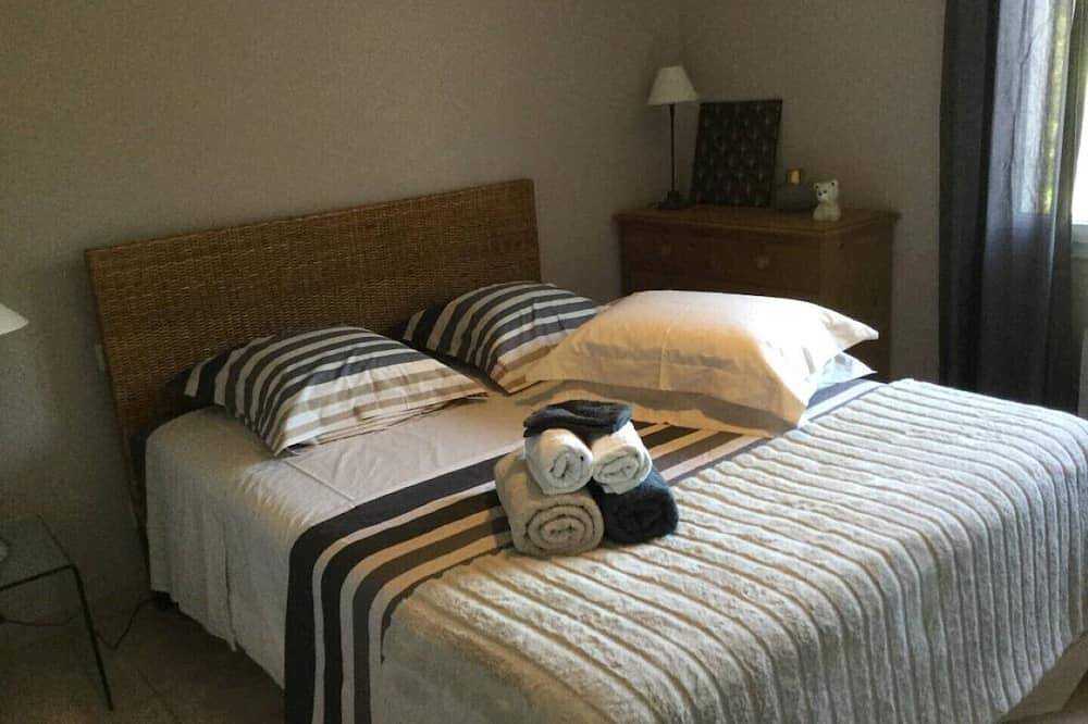 Carcassonne Spacieuse Villa tout Confort, 7 persons, in Carcassonne, Carcassonne region