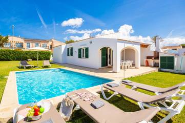 Villa in Ciutadella, Coast of Menorca für 6 