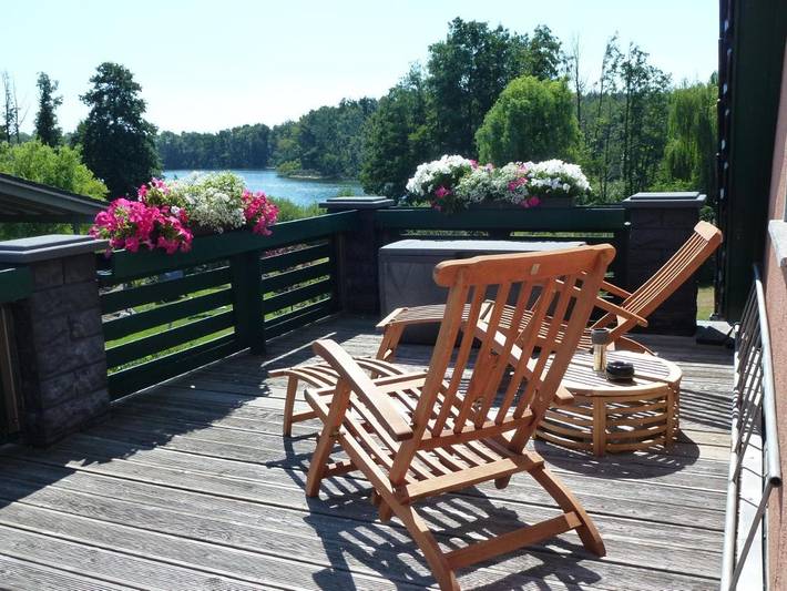 Ferienwohnung für 4 Personen, mit Terrasse und Seeblick sowie Ausblick