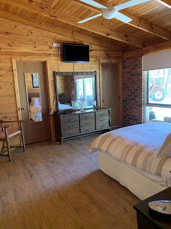 Holiday home for 14 people in Lake Eildon