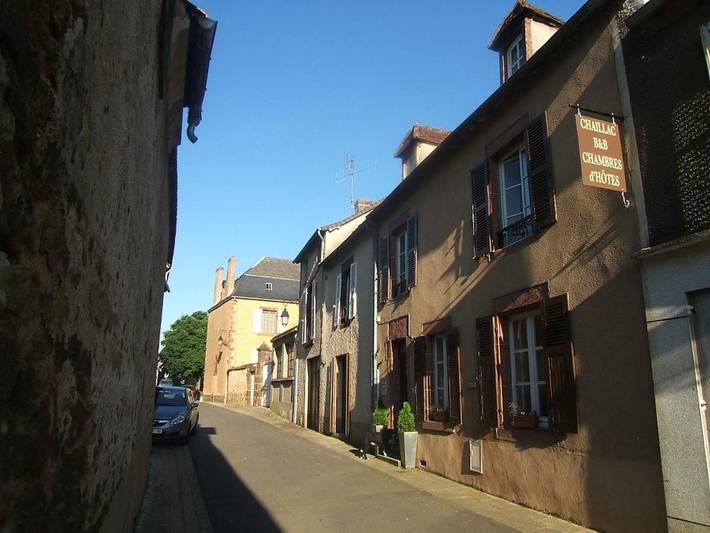 Cottage pour 2 personnes, avec jardin à Chaillac