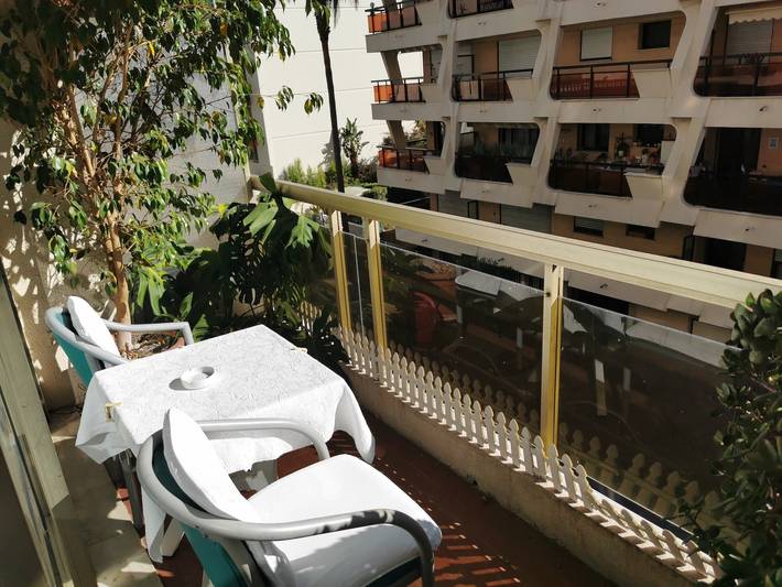 Gîte pour 4 personnes, avec balcon dans Plage de Juan-les-Pins