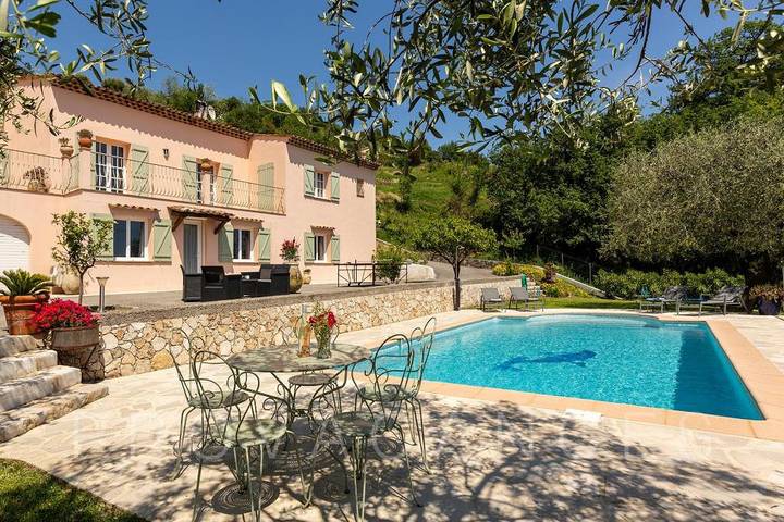 Appartement de vacances pour 6 personnes, avec Balcon/Terrasse ainsi que Jardin et Piscine