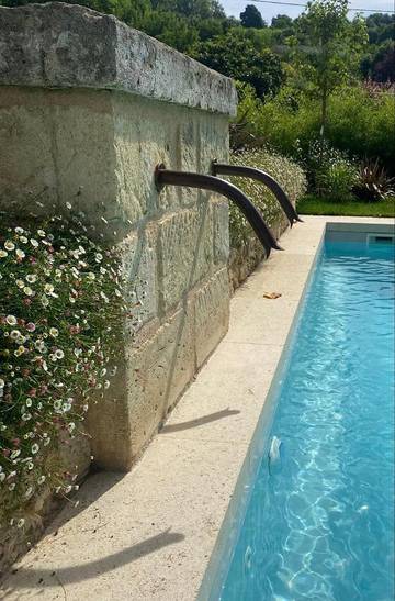 Chambre d’hôte pour 2 personnes, avec jardin ainsi que piscine et terrasse à Branne
