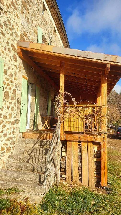 Location de vacances pour 8 personnes, avec Terrasse ainsi que Jardin et Vue dans Vanosc - 2