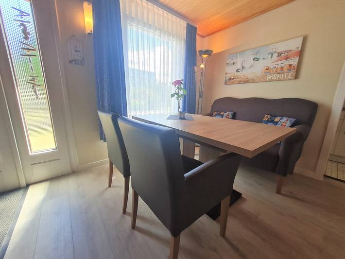 Strandhaus für 4 Personen, mit Terrasse und Garten in Grömitz - 2