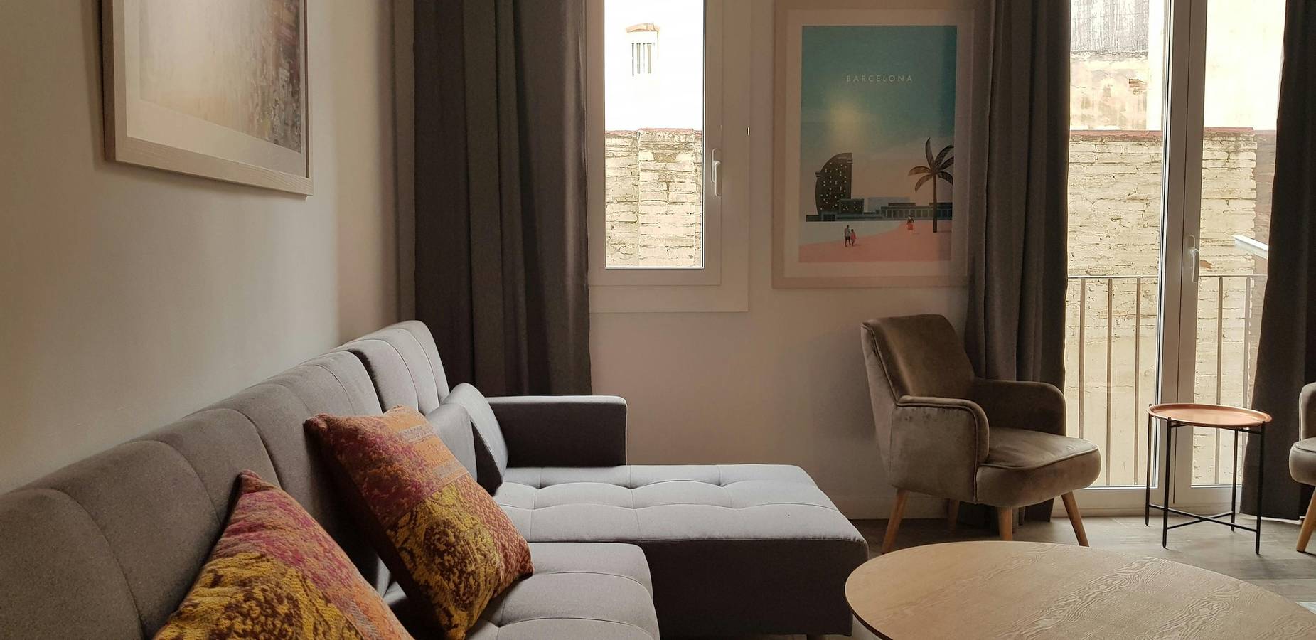 Appartement entier, Sant Antoni 4 -Downtown Barcelona. Ideally located in Barcelona Centre, Barcelone