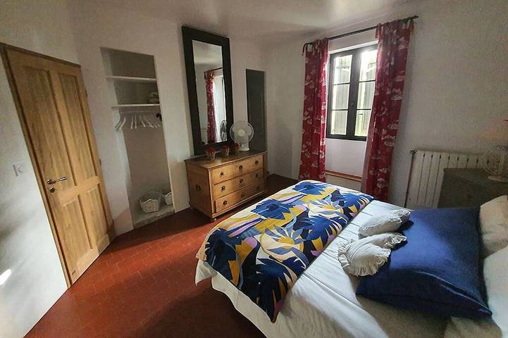 Rare product: Top-of-the-range Provencal farmhouse in the heart of the vineyards in Villedieu, Vaucluse