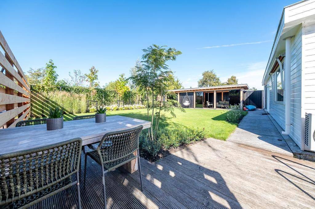 New- Private Cosy Houseboat, on a lake near Amsterdam in Vinkeveen, Groene Hart