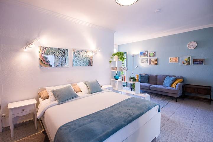 Appartement entier, Studio confortable avec balcon sur la Plaza del Charco. Wifi gratuit in Puerto de la Cruz, Tenerife du Nord