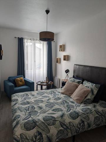 Chambre d’hôte pour 2 personnes, avec piscine ainsi que terrasse et jardin dans les Deux-Sèvres