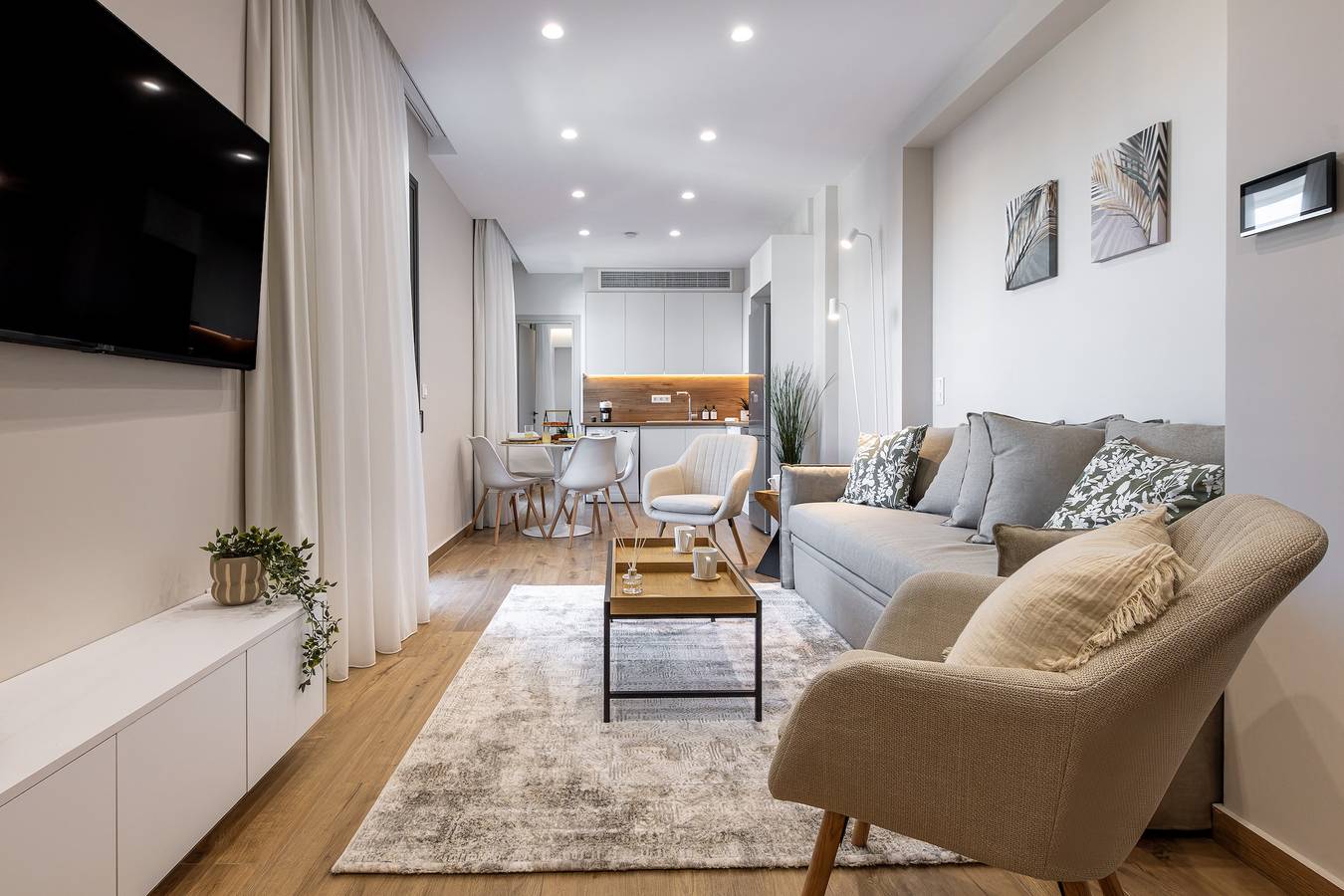 Entire apartment, 2 Riviera Escape Penthouse with Rooftop Terrace in Voula, East coast of the Attika region