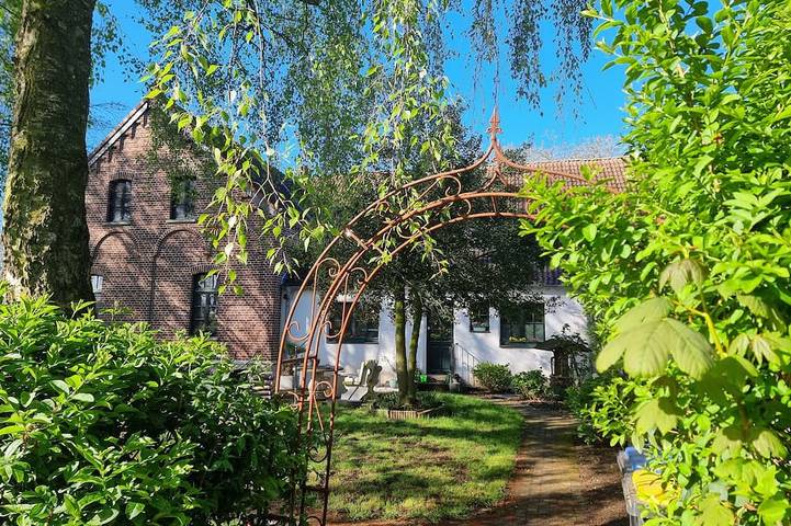 Ferienwohnung für 5 Personen, mit Terrasse und Garten - 1
