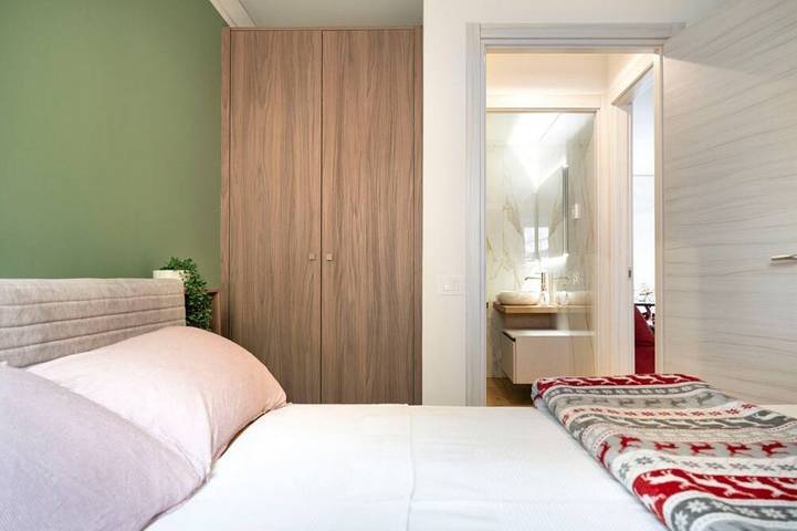 Ganze Wohnung, Guesthost - Charming and modern apartment of about 50 sqm, perfect for two guests, located on the ground floor (two steps to access). The property is located in San Vito di Cadore, a hidden jewel in the Dolomites, just 10 km from Cortina d'Ampezzo and a in San Vito di Cadore, Dolomiti Superski