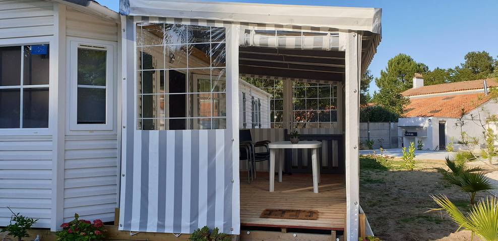 Camping pour 4 personnes, avec jardin et terrasse en Charente-Maritime - 4