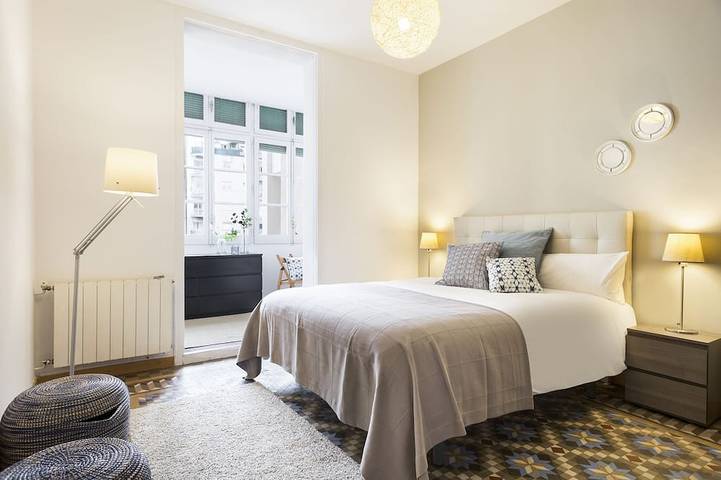 Appartement entier, L'Appartement Grande Ii, pour les familles uniquement in Barcelona Centre, Barcelone