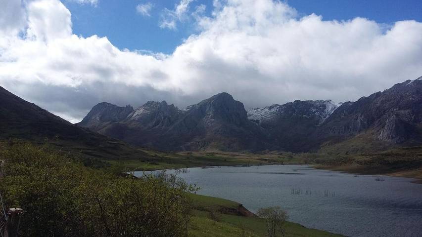 Hotel para 2 personas, con terraza y vistas en Montaña de Luna - 3