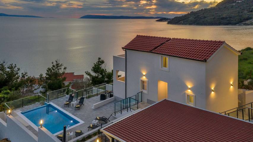 Dom wakacyjny dla 6 osób, z basen i ogród, zwierzęta dozwolone w Drašnice