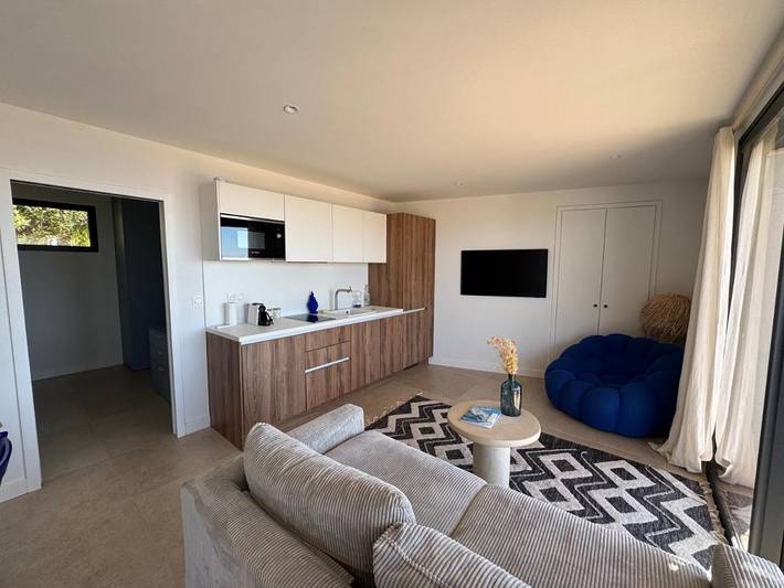 Maison d’hôte pour 4 personnes, avec jardin ainsi que terrasse et vue à Albitreccia - 3