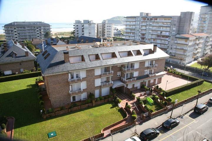 Apartamento para 3 personas, con Jardín en Laredo