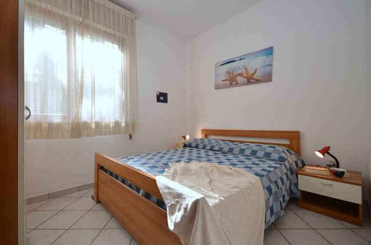 Ferienwohnung für 6 Personen, mit Garten und Ausblick in Lignano Pineta - 3