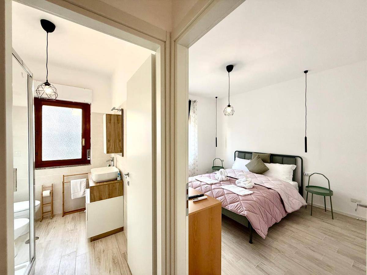 Double Room with Private Bathroom in Albano Laziale, Castelli Romani