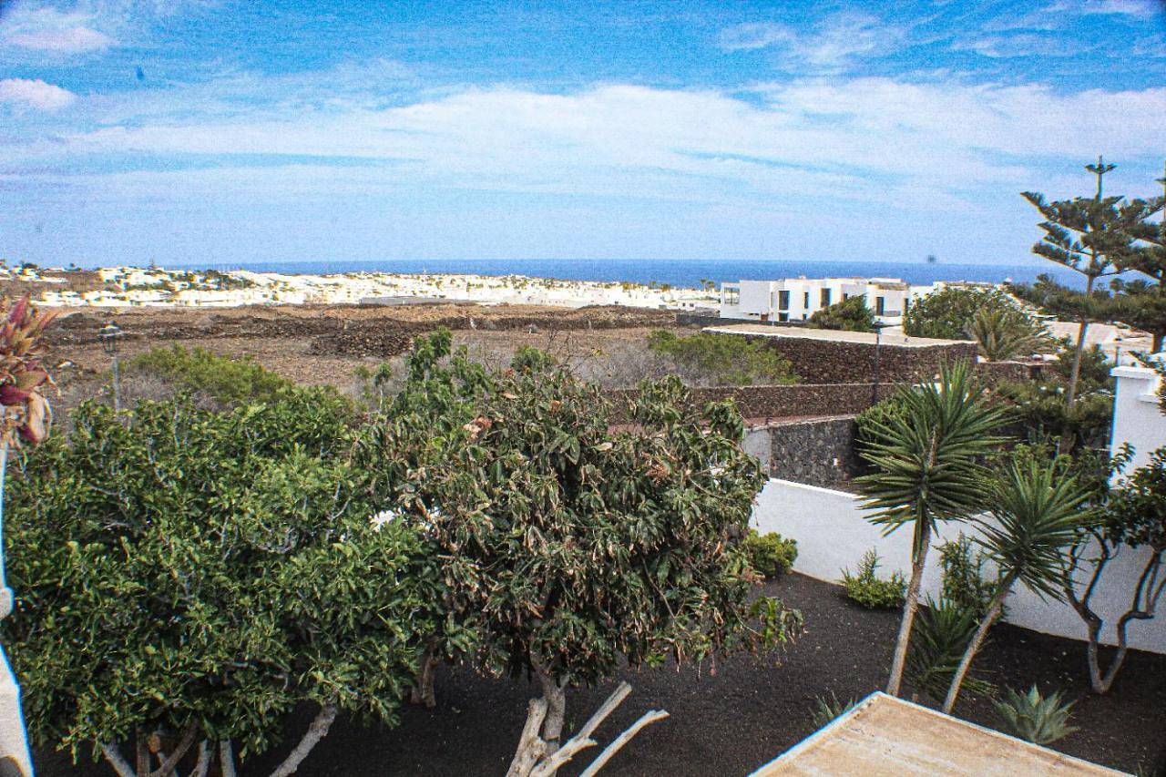 Twin Room with Shared Bathroom in Puerto del Carmen, Tías