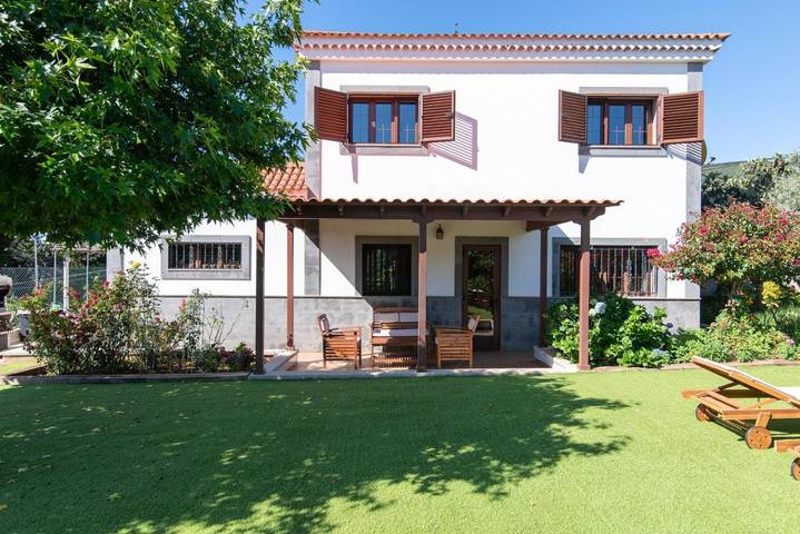 Casa rural para 5 personas, con vistas además de jardín y piscina en Valleseco - 4