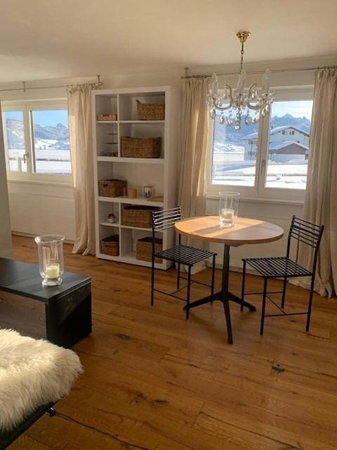 Gîte pour 2 personnes, avec Terrasse et Jardin ainsi que Vue et Vue sur le lac à Einsiedeln - 2