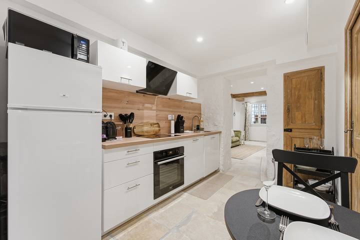 Appartement entier, Robin's Nest – Cocon au cœur du Vieil Antibes in Antibes, Côte méditerranéenne (France)