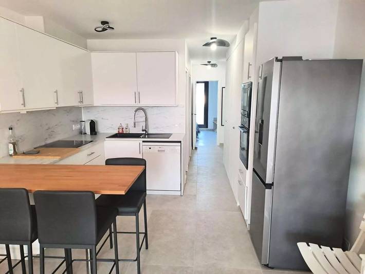 Ganze Wohnung, In der Nähe von Saint-Tropez Apartment für 4 Personen mit Blick auf den Yachthafen in Port Cogolin, Cogolin