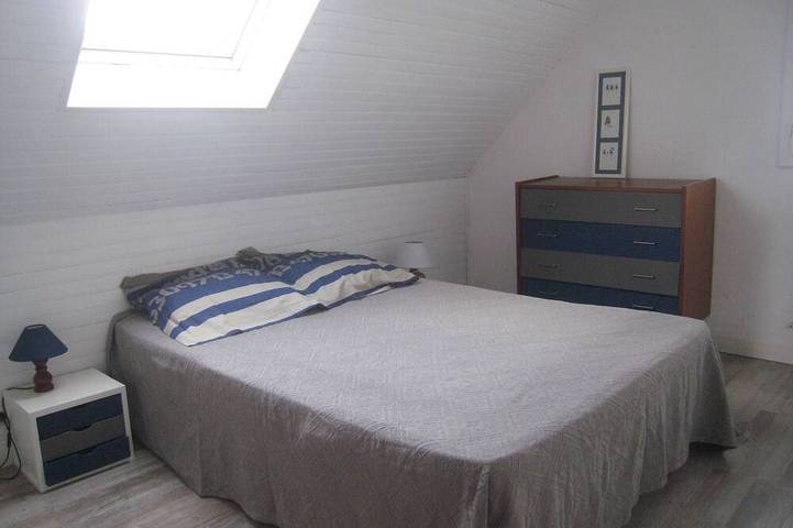 Location de vacances pour 8 personnes, avec jardin à Lanmérin - 4