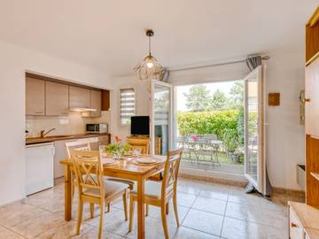 Appartement De Vacances pour 4 Personnes dans Merville-Franceville-Plage, Côte Fleurie, Photo 1