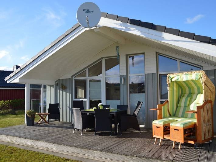 Ferienhaus in Nordsee mit 2 Schlafzimmer in Wesselburenerkoog, Kreis Dithmarschen
