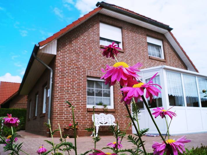 Ferienhaus für 4 Personen, mit Terrasse und Garten in Detern