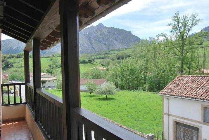Apartamento para 2 personas, con Terraza en Poo de Cabrales