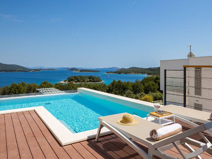 Villa pour 10 personnes, avec balcon ainsi que sauna et vue sur l’océan à Jezera - 2