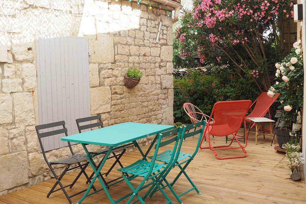 Maison cosy et lumineuse + terrasse en plein centre de Surgères in Surgères, Région de Rochefort