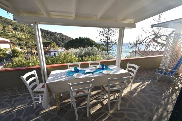 Ganze Wohnung, Cavoli Gr. Fl.  - Dreizimmerwohnung mit Meerblick in Spiaggia di Cavoli (Campo nell'Elba), Campo nell'Elba
