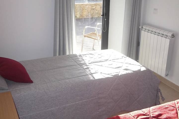 Location de vacances pour 5 personnes, avec jardin ainsi que jacuzzi et piscine dans Fornos de Algodres - 2