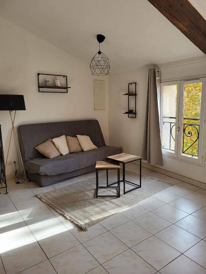 Gîte pour 4 personnes, avec vue à Barjols - 2