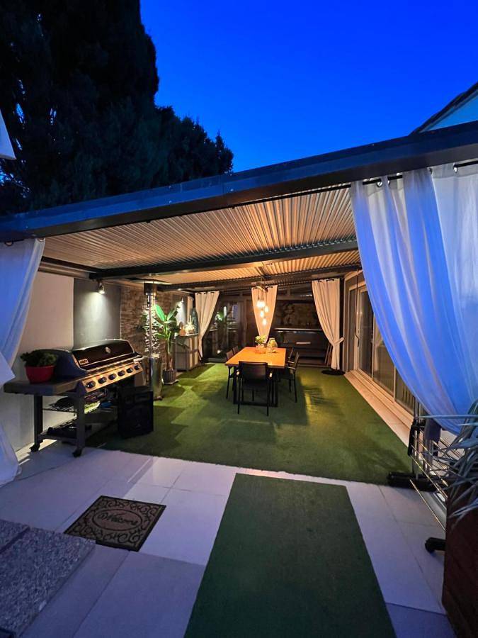 Chambre d’hôte pour 2 personnes, avec sauna et jardin ainsi que piscine et jacuzzi à Maussane-les-Alpilles - 2