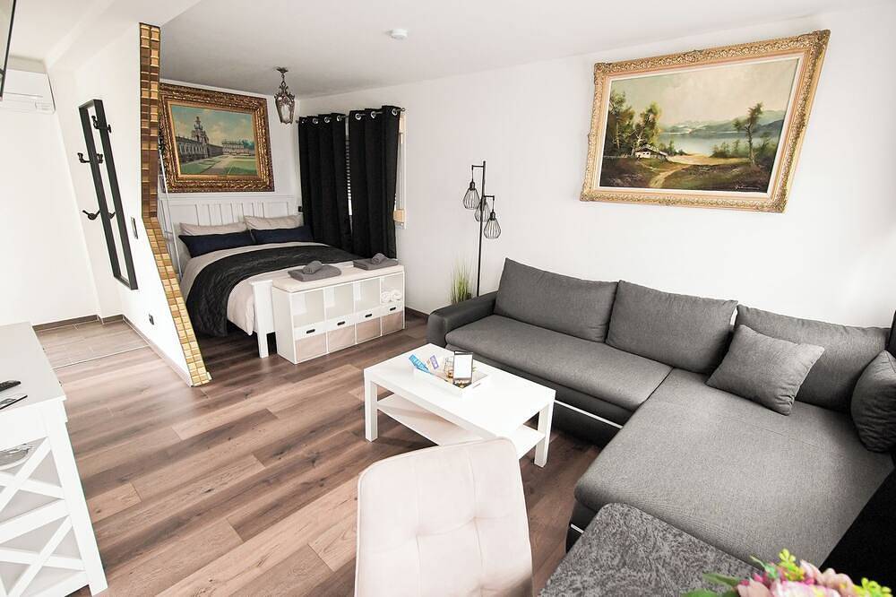 Naturnahes Tiny House mit Grillplatz – haustierfreundlich & seenah in Garden (Lohmen), Lohmen