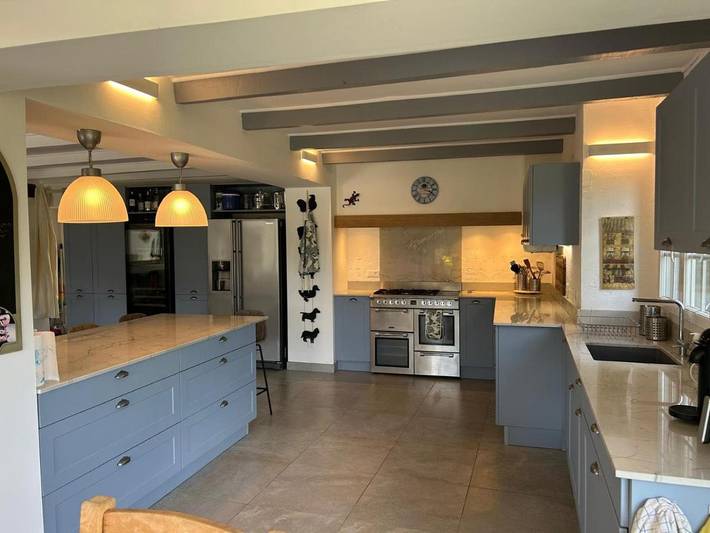 Location de vacances pour 10 personnes, avec vue ainsi que jardin et piscine, animaux acceptés à Mons (Béziers) - 4