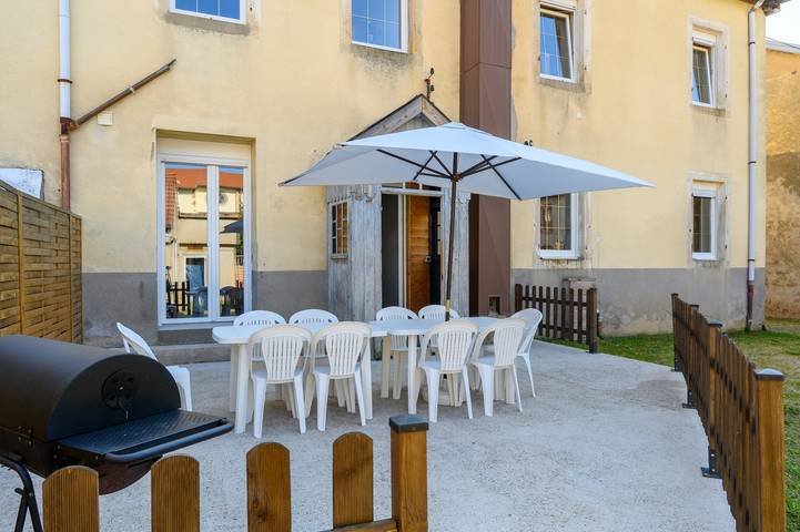 Gîte pour 15 personnes, avec Jardin