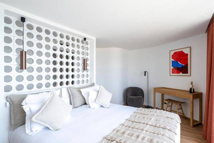 Hôtel pour 2 personnes, avec Balcon et Terrasse ainsi que Jardin et Piscine