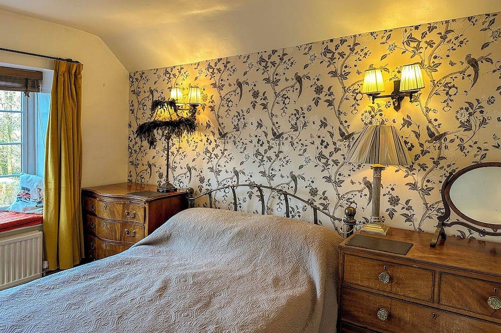 Lamorna Cottage, pet friendly, with open fire in Chipping Norton in Chipping Norton, Oxfordshire