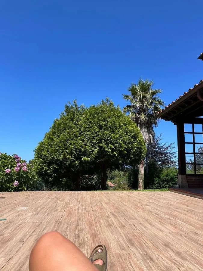 Casa de vacaciones para 6 personas, con jardín además de balcón y vistas - 1