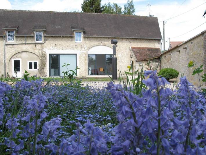 Location de vacances pour 2 personnes, avec Terrasse ainsi que Jardin et Vue à Port-Mort