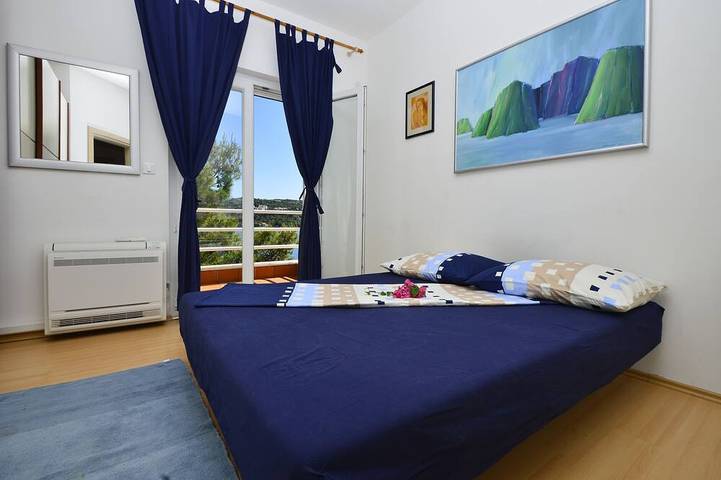 Villa pour 10 personnes, avec jacuzzi et jardin à Lozica - 4